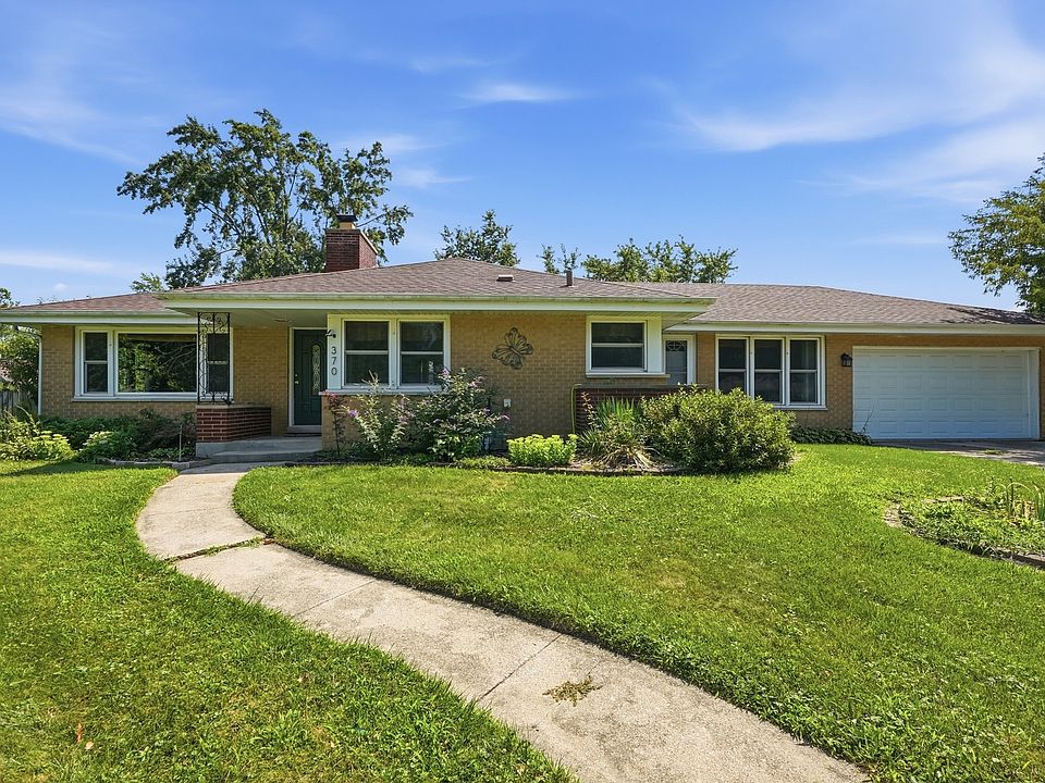 1st image of 370 Oakwood Dr