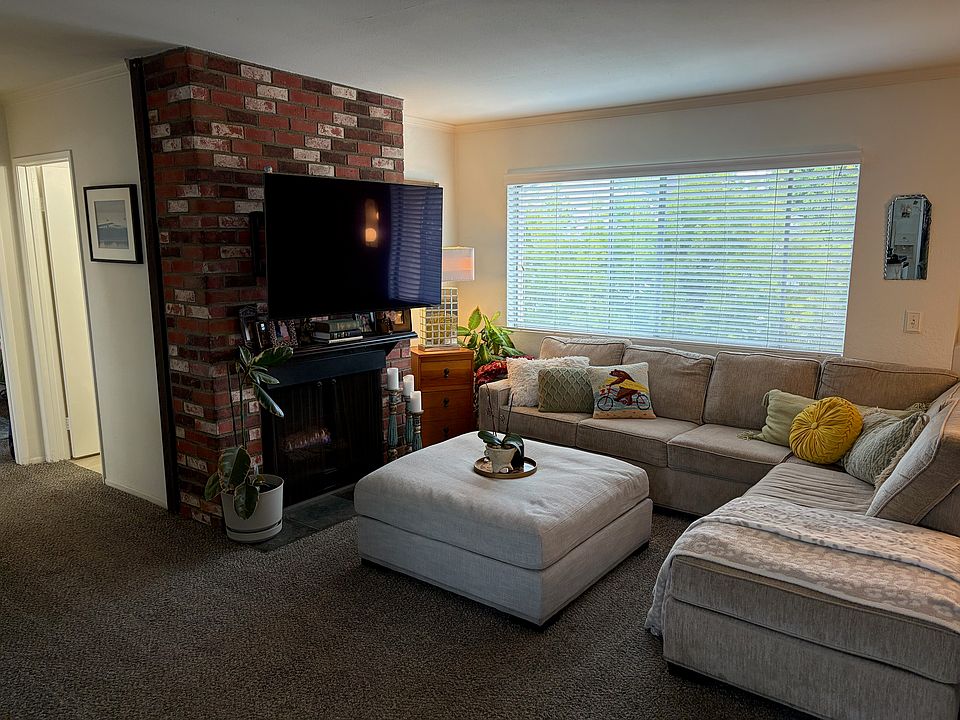 1st image of 2105 Santa Ana Ave APT 4