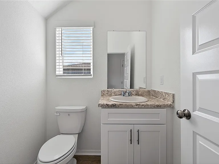 6802 SW Dignity Ave — Photo 34