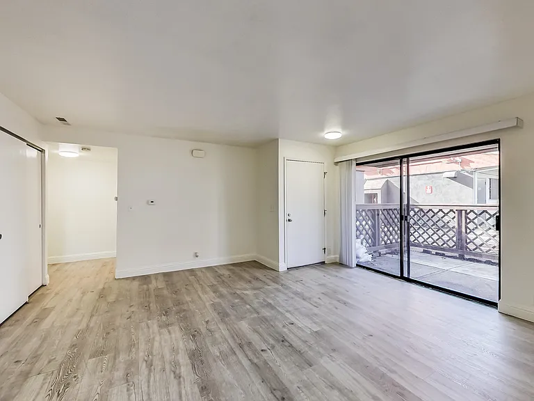 Fruitvale Haus — Photo 23