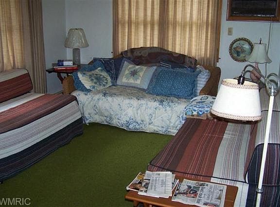 3rd image of 25085 Lake Shore Dr
