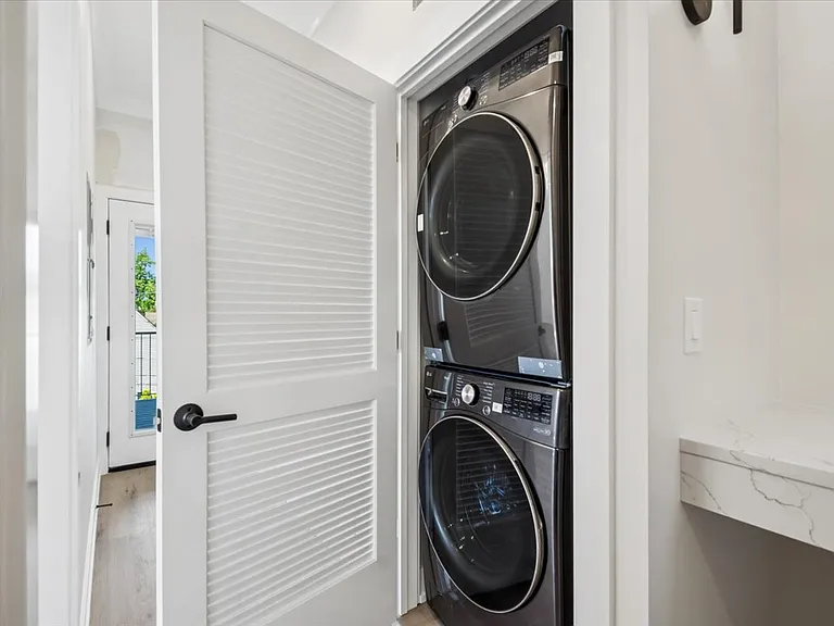 1540 W Rosemont Ave #3 — Photo 21