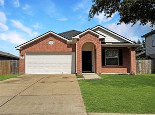 749 Grassy Knoll Ln, La Marque, TX 77568