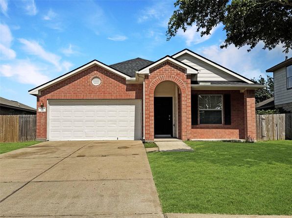 749 Grassy Knoll Ln