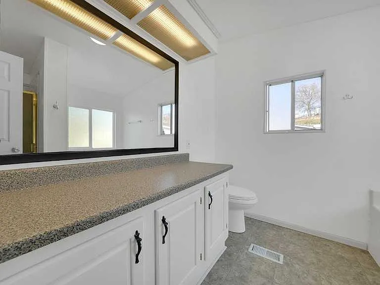 5604 Heritage Dr — Photo 10