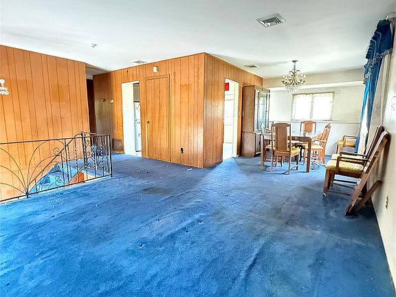 5th image of 411 Mayflower Avenue