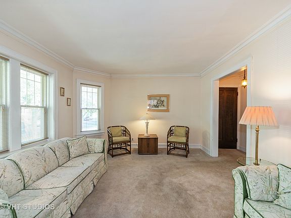 4th image of 6141 W Cornelia Ave