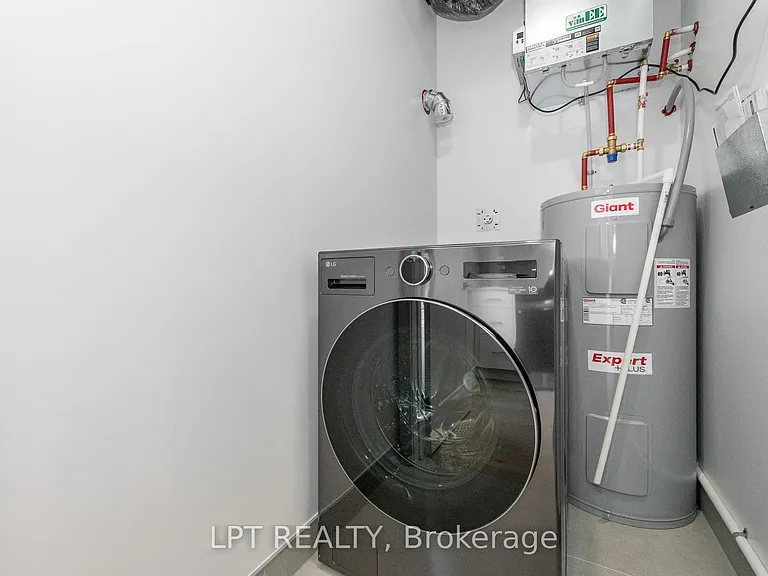 250 Shakespeare St #4 — Photo 7