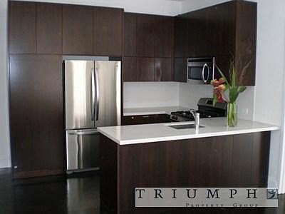 2nd image of 31 Union Sq W APT 5D