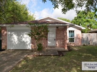 4833 Camino Verde Dr, Brownsville, TX 78526