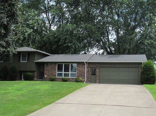 201 E 6th St, Mendota, IL 61342
