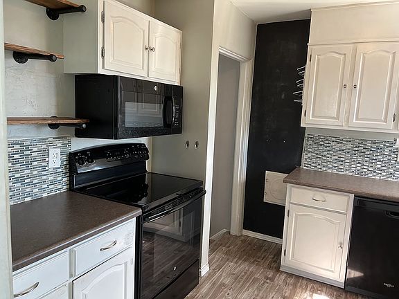 4th image of 4549 W Dakota Ave