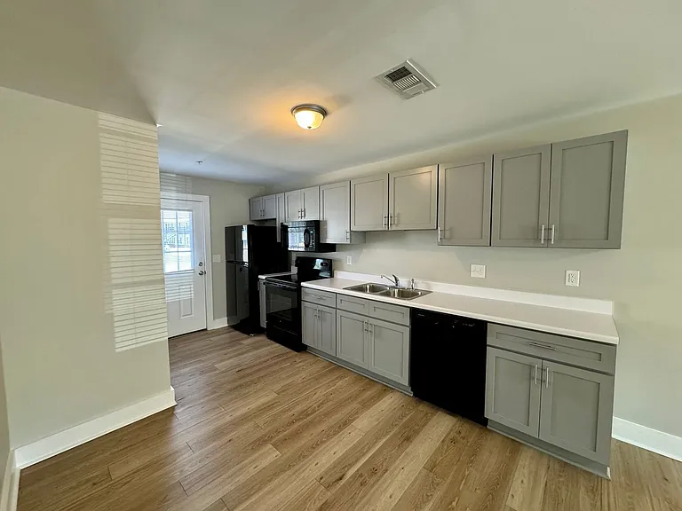 122 Brookside Lane — Photo 9
