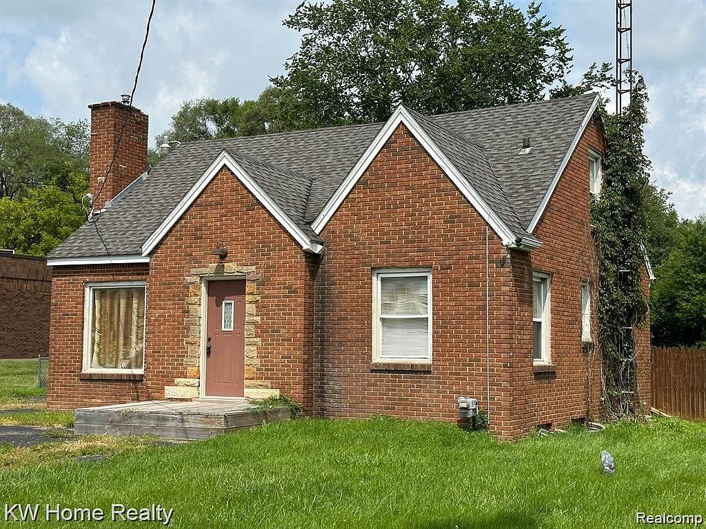 5070 W Pierson Rd, Flint, MI 48504 MLS 20230077847 Zillow