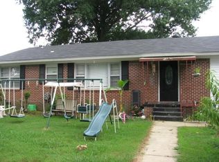 207 W Circle Dr, Russellville, AR 72801