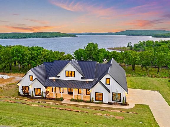 3rd image of 754 Pebble Ridge Rd