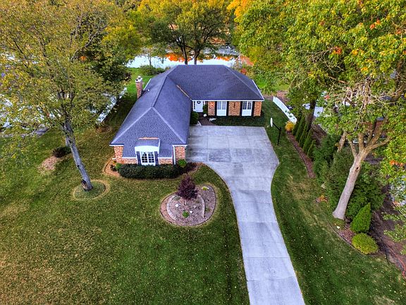 3rd image of 1514 Bayview Dr