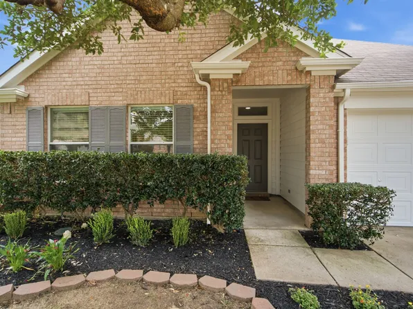 3904 San Lorenzo Dr, Denton, TX 76210