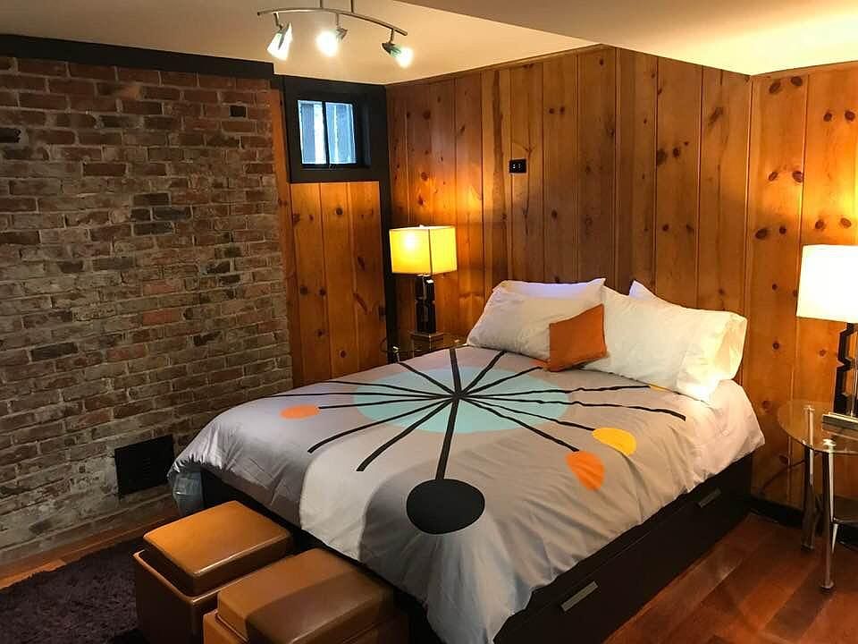 Queen Bedroom