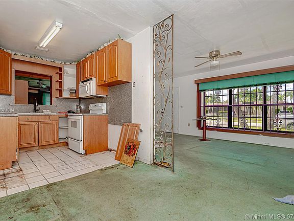 3rd image of 3360 NW 8th St