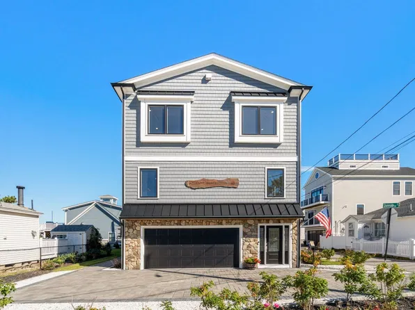 84 Post Island Rd, Quincy, MA 02169