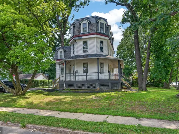 900 Andrews Ave, Collingdale, PA 19023