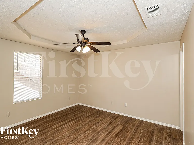6450 Peppermill Ln — Photo 10