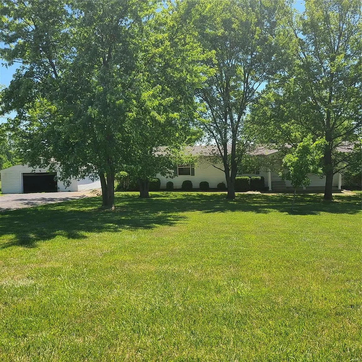 5718 Lake Saint Louis Blvd photo 1