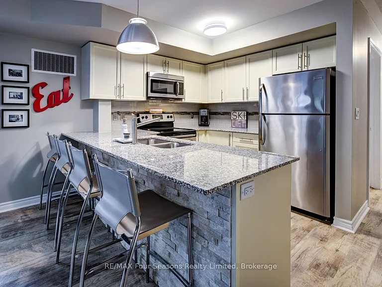 4 Brandy Lane Dr #108 — Photo 7