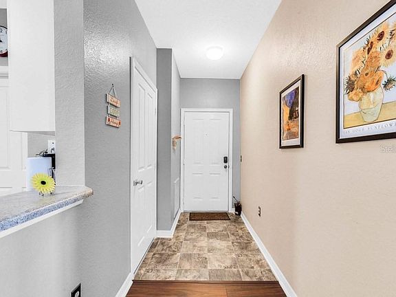 2nd image of 5016 Hemingway Cir #5016