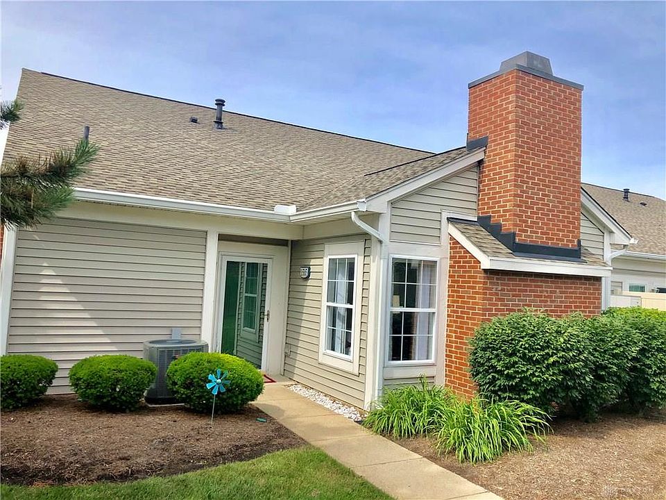 1st image of 1535 Commons Dr