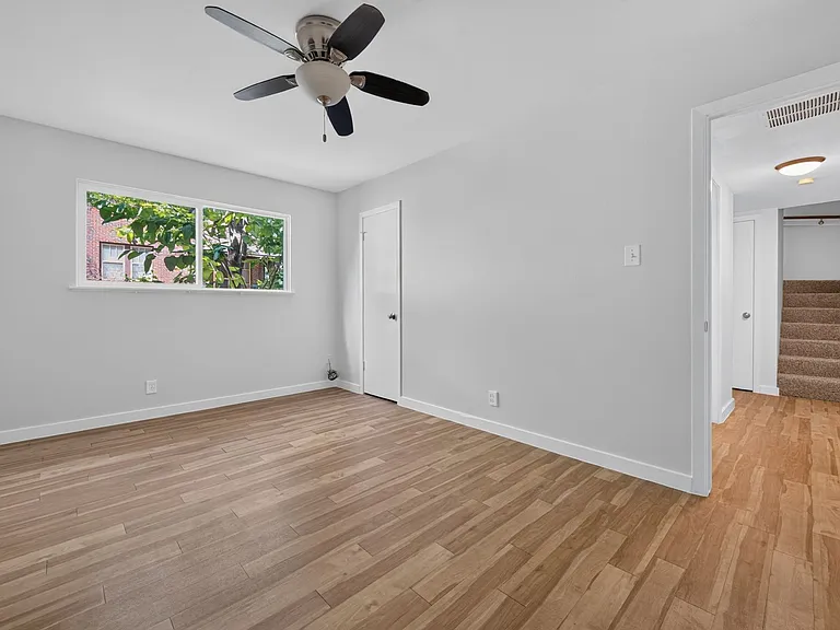 1513 Travis Heights Blvd — Photo 11
