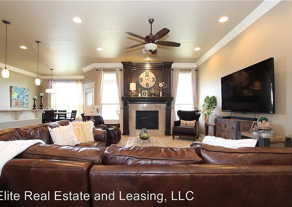 2nd image of 15705 Hatterly Ln