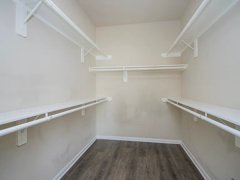 2209 Onyx Ct — Photo 27