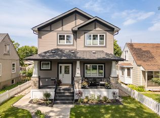 9844 75th Ave NW, Edmonton, AB T6E 1J1