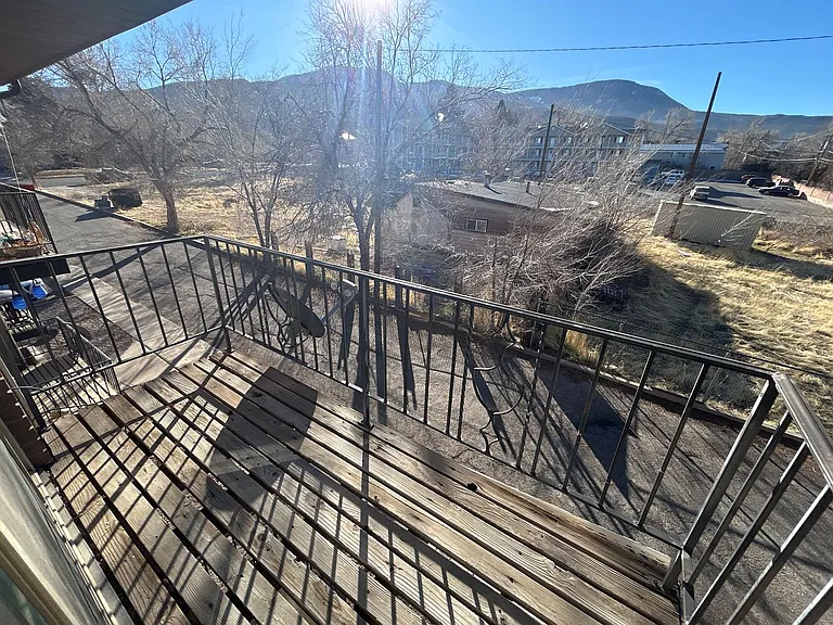 Cedar Apartments — Photo 5