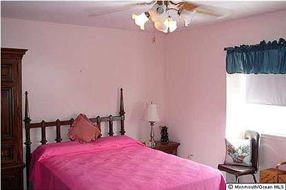 3rd image of 75 Briar Mills Dr