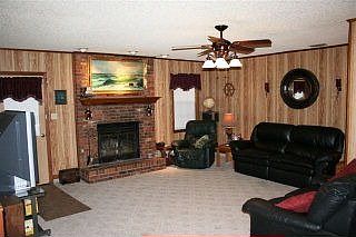 3rd image of 2590 Winnwood Cir