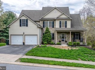 512 Bald Eagle Ct, Lancaster, PA 17601