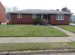 500 Walnut St, Springdale, PA 15144