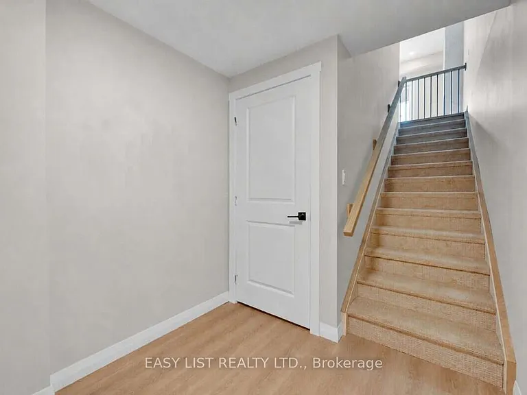 115 Ivy Cres — Photo 24