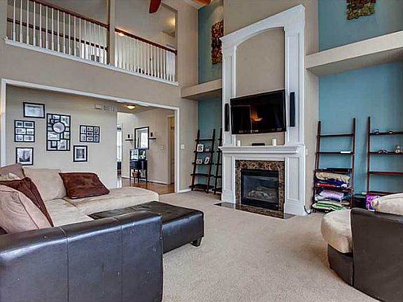 3rd image of 13422 Waters Edge Ct