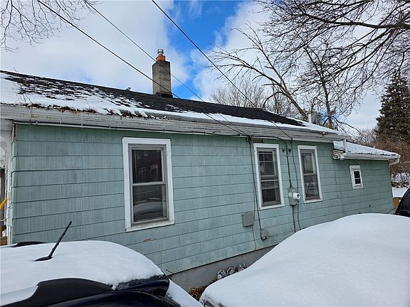 2nd image of 22 Michigan St