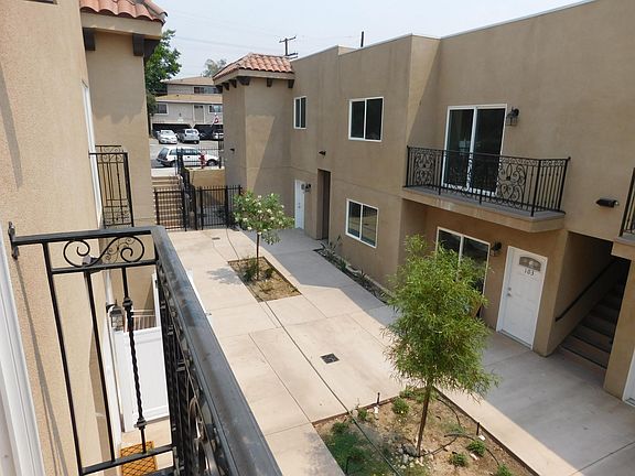 5th image of 10215 Tujunga Canyon Blvd #204