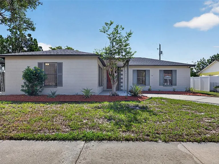6411 Santa Monica Dr — Photo 32