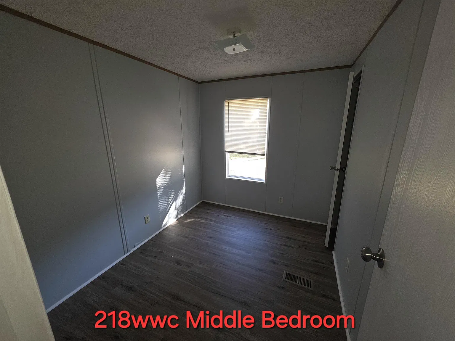 WWC218 — Photo 4