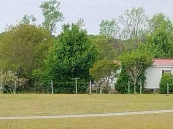 3rd image of 5893 Hucks Rd