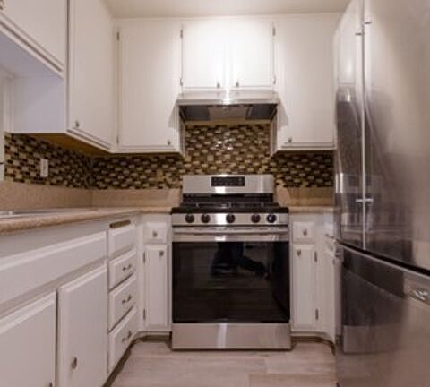 5th image of 7005 Jordan Ave Unit 109
