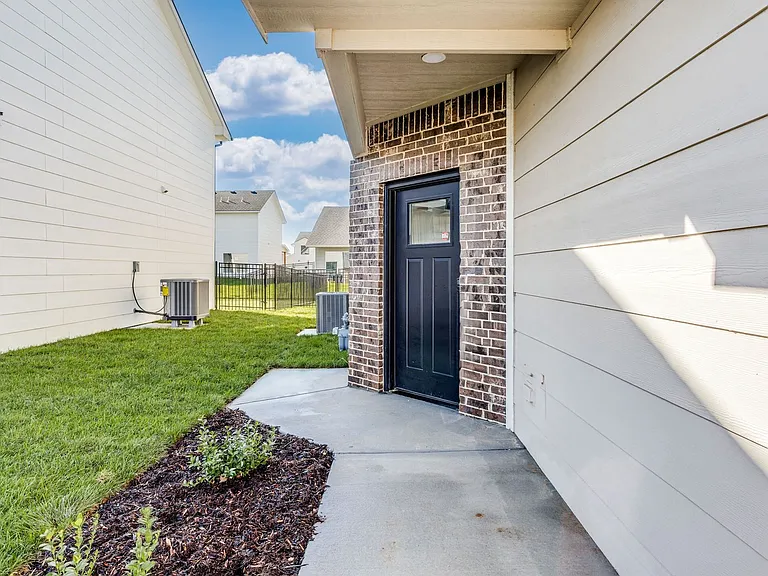 1727 S Limuel Cir — Photo 3