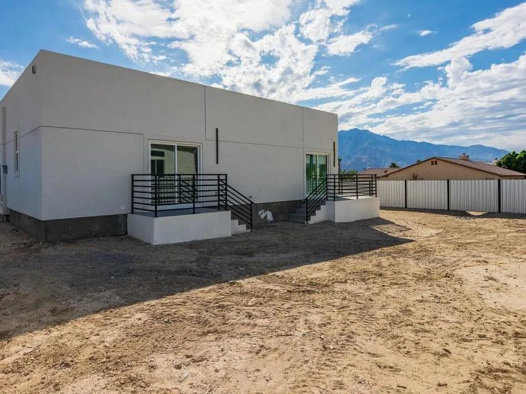 67670 Buckboard Ln — Photo 41